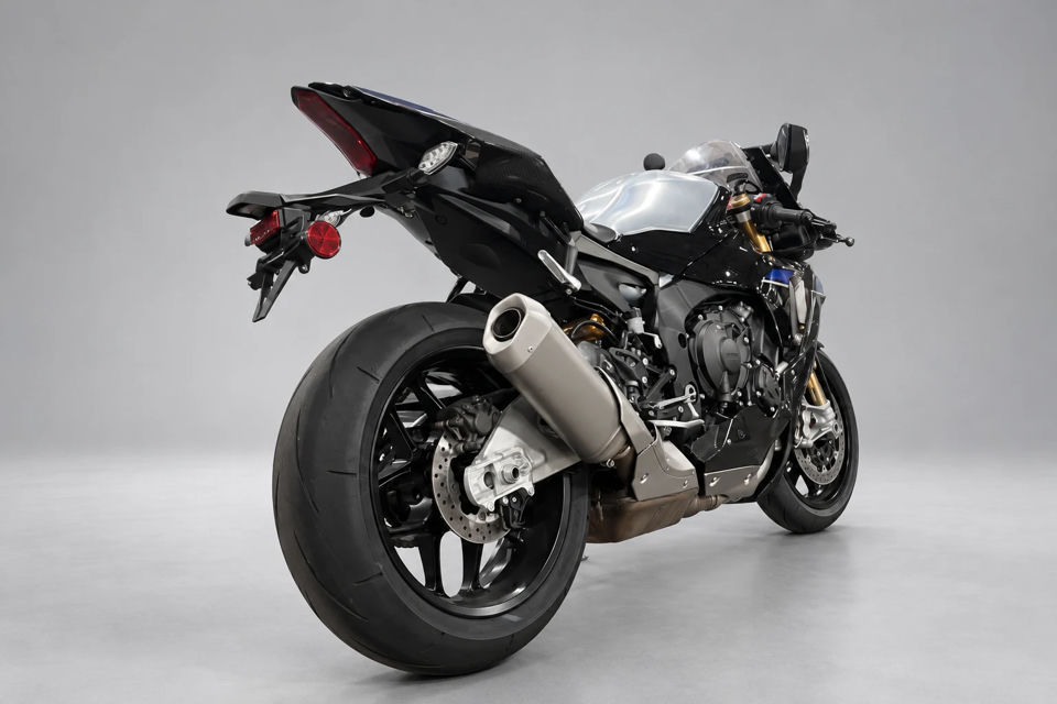 2024 Yamaha YZF-R1M photo 4