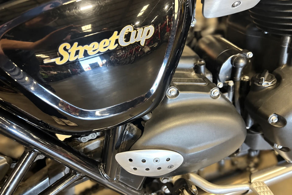 2017 Triumph Street Cup photo 3