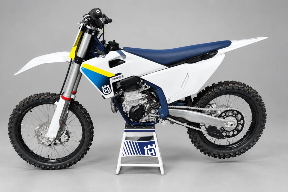 2025 Husqvarna FC 450 photo 1