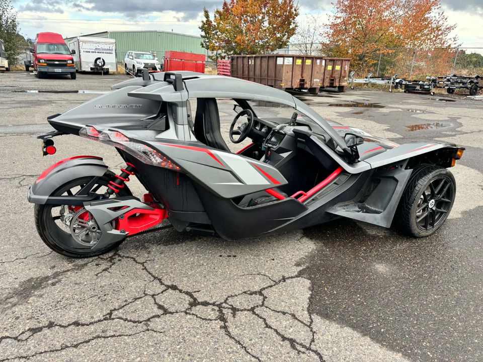 2018 Polaris Slingshot SL photo 3