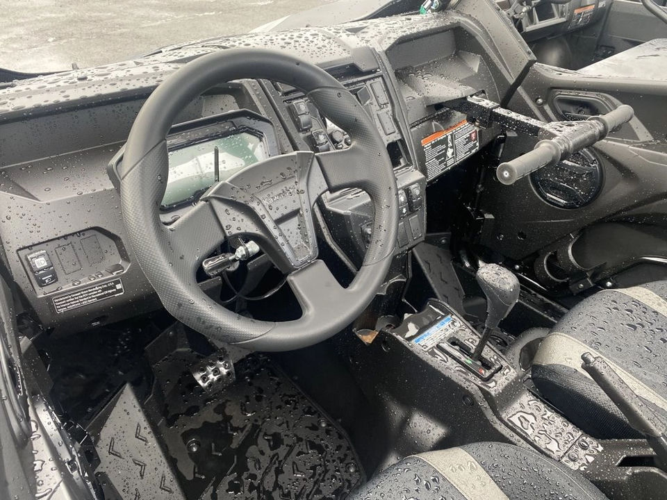2026 Kawasaki Teryx KRX® 1000 Blackout Edition photo 2