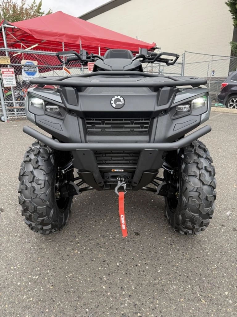 2027 Can-Am Outlander MAX XT 700 photo 4
