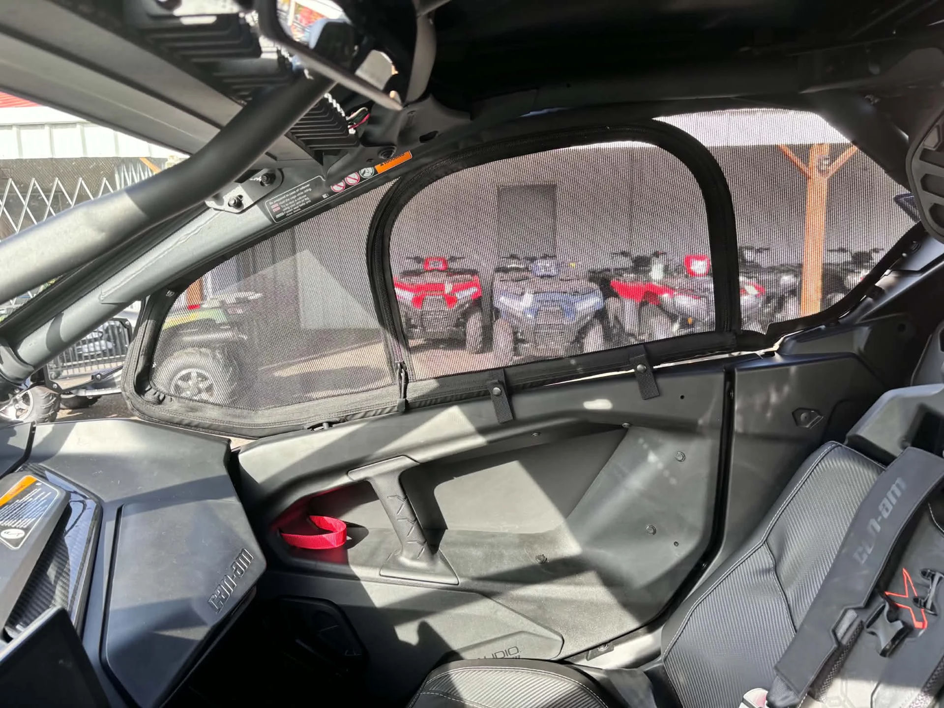 2024 Can-Am Maverick R X rs with Smart-Shox 999T DCT photo 5