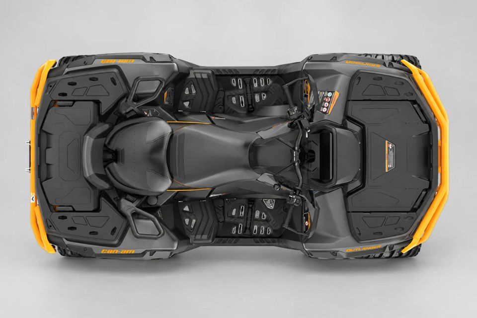 2026 Can-Am Outlander MAX XT-P 1000R with Smart-Shox and 10.25" photo 6